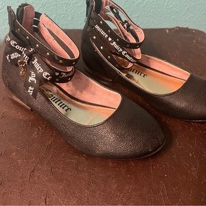 Juicy Couture size 1 girls sandals